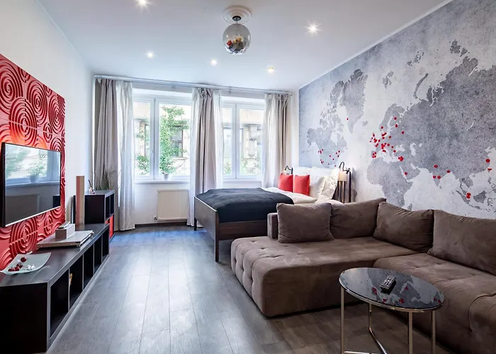 Hyper And Super Comfy Budapesta