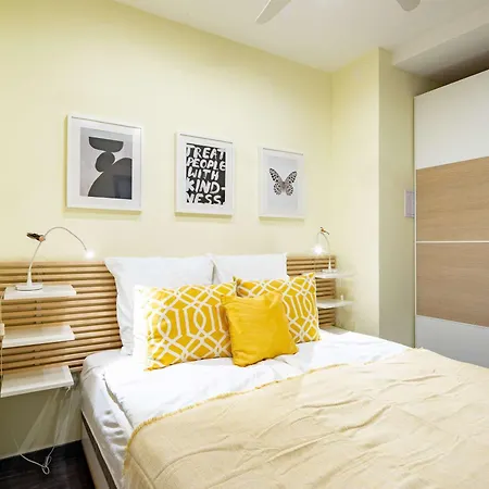 Hyper Central&super Comfy *